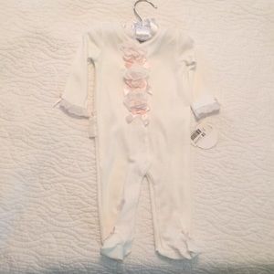New baby girl outfit.